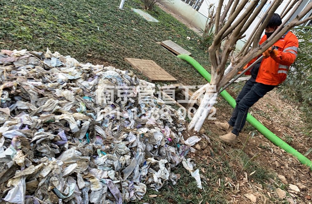 315江心洲化粪池垃圾清理